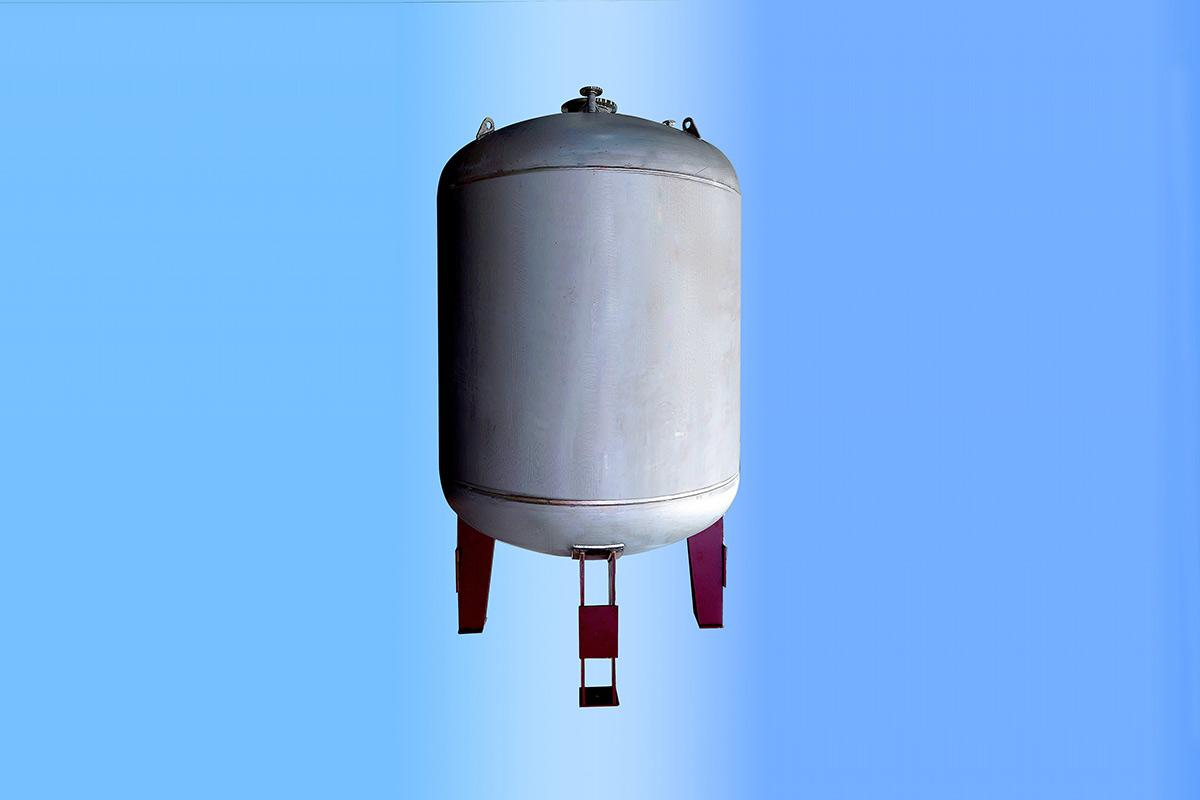 Stainless steel storage tank